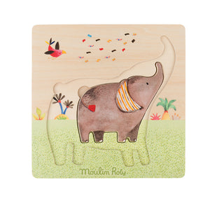 A lovely elephants puzzle - great 1st birthday gift ! This wooden elephants puzzle is beautifully illustrated. There are 4 pieces and 3 layers of elephants from baby elephant to grown up elephant - ideal for a first jigsaw. showing bottom layer with character in wooden puzzle